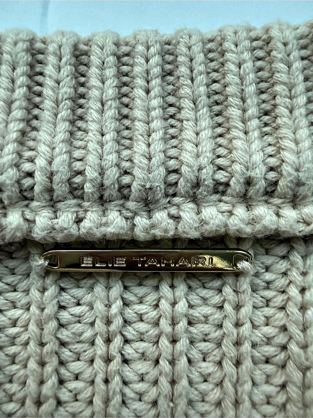 Elie Tahari Striped Sweater Tan & White Size Medium - Picture 3 of 4